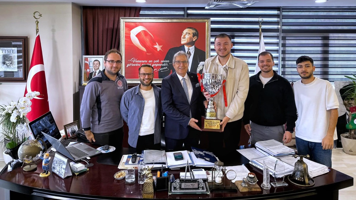 Başkan Mirza: “Bandırma’nın genç şampiyonlarıyla gurur duyuyoruz!”