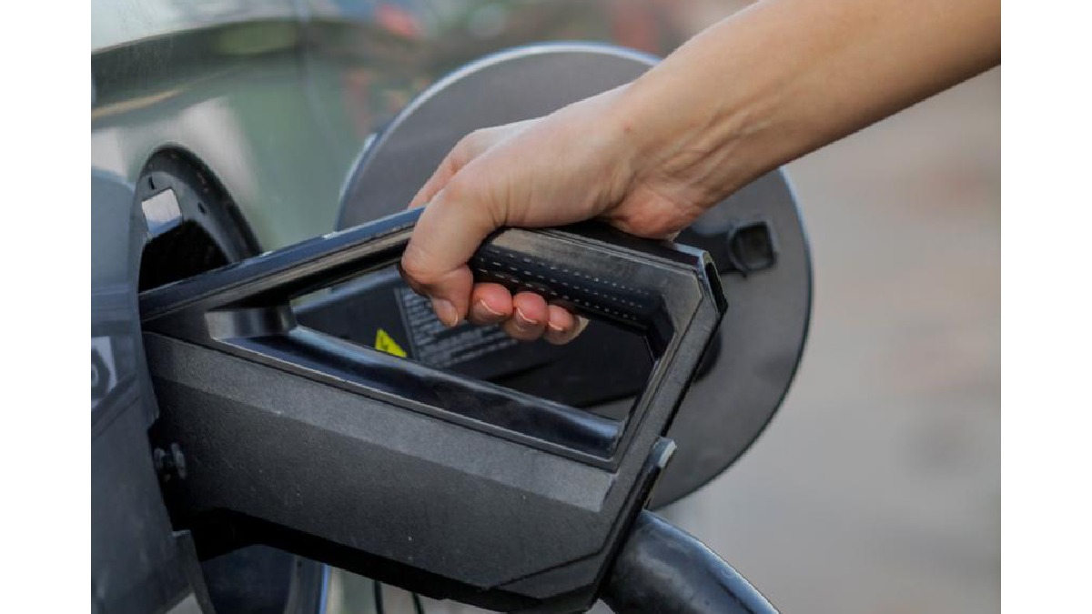 “Aklın yolu” elektrikli araçları EN YAKIT’a çıkarıyor