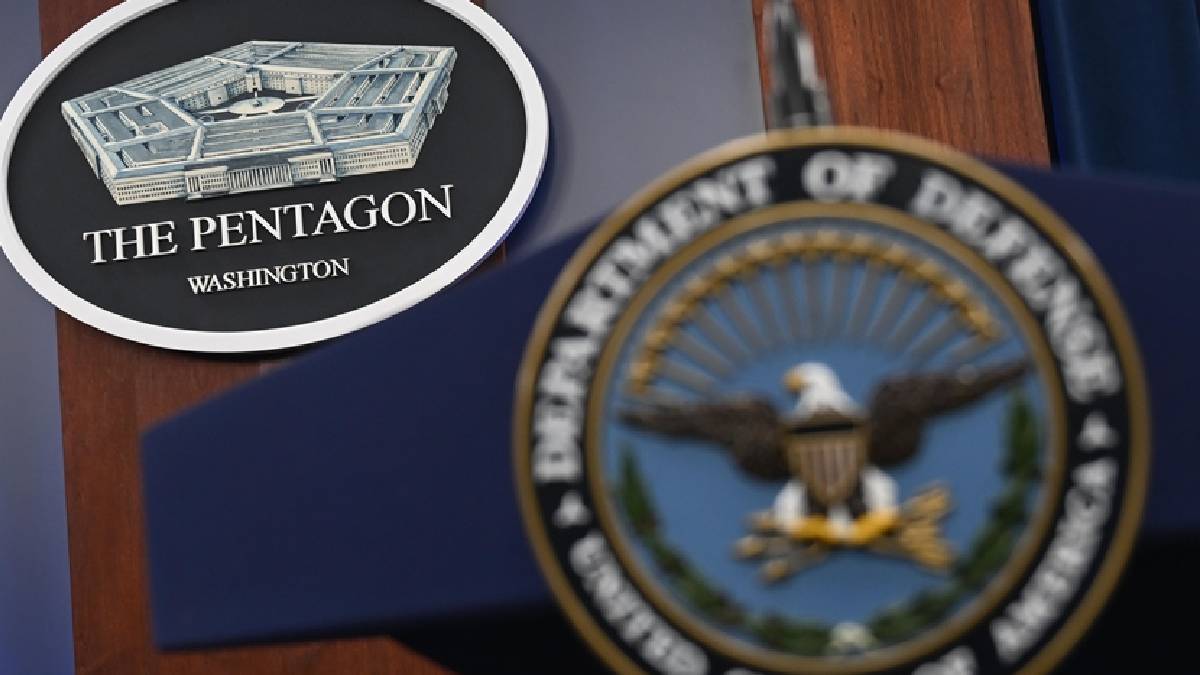 ABD’de bakanlık ile gazeteciler arasındaki gerilimde yeni perde: Pentagon'daki ofislerini boşaltmaya başladılar