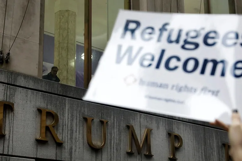 NYT: Trump yönetimi “beyazlara öncelik verecek mülteci sistemi” üzerinde çalışıyor