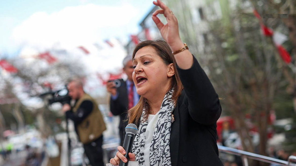 AK Parti'ye geçeceği iddia edilen Burcu Köksal'dan ilk açıklama: Beni istemeyenlere inat hiçbir yere gitmiyorum
