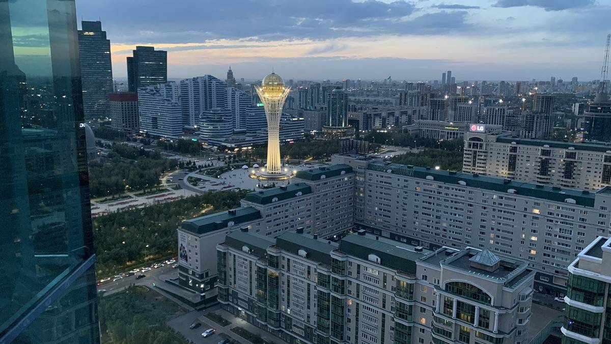 Kazakistan’da enflasyon dengelenene kadar fiyat artışı yok: Benzin, su, elektrik ve doğalgaza zam yasaklandı