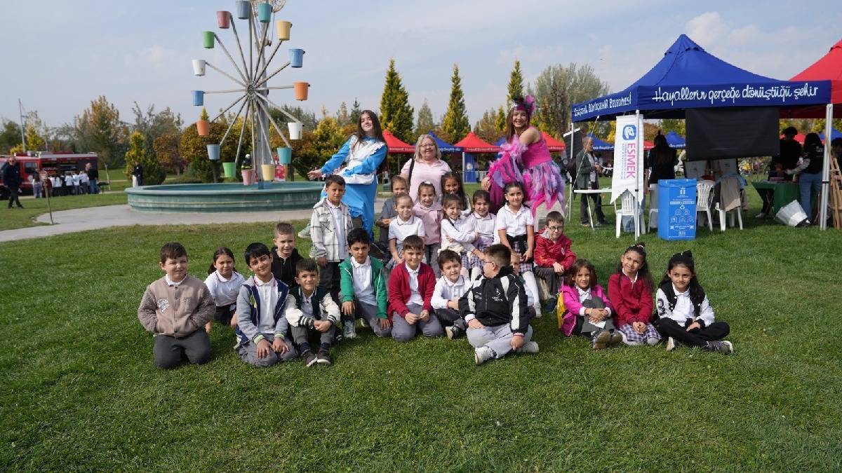 Bilimin kalbi Eskişehir’de atıyor: “Günümüzden Geleceğe Bilim Yolculuğu” başladı