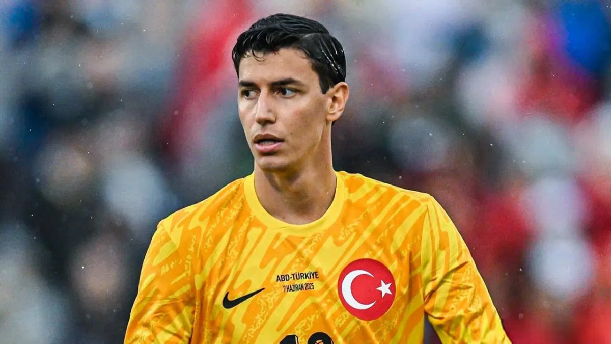 Milli takım kampından izinsiz ayrılmıştı! Lille Teknik Direktörü Bruno Genesio, Berke Özer hakkında konuştu