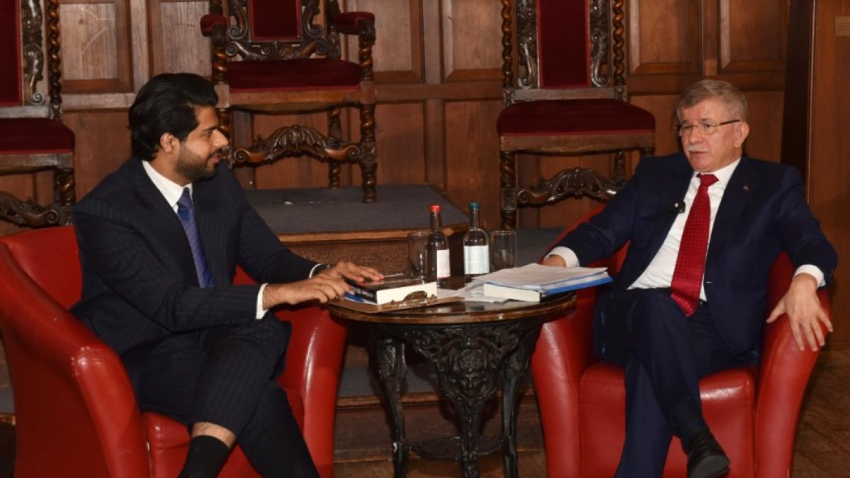 Davutoğlu’nun Oxford ve Londra temasları sürüyor