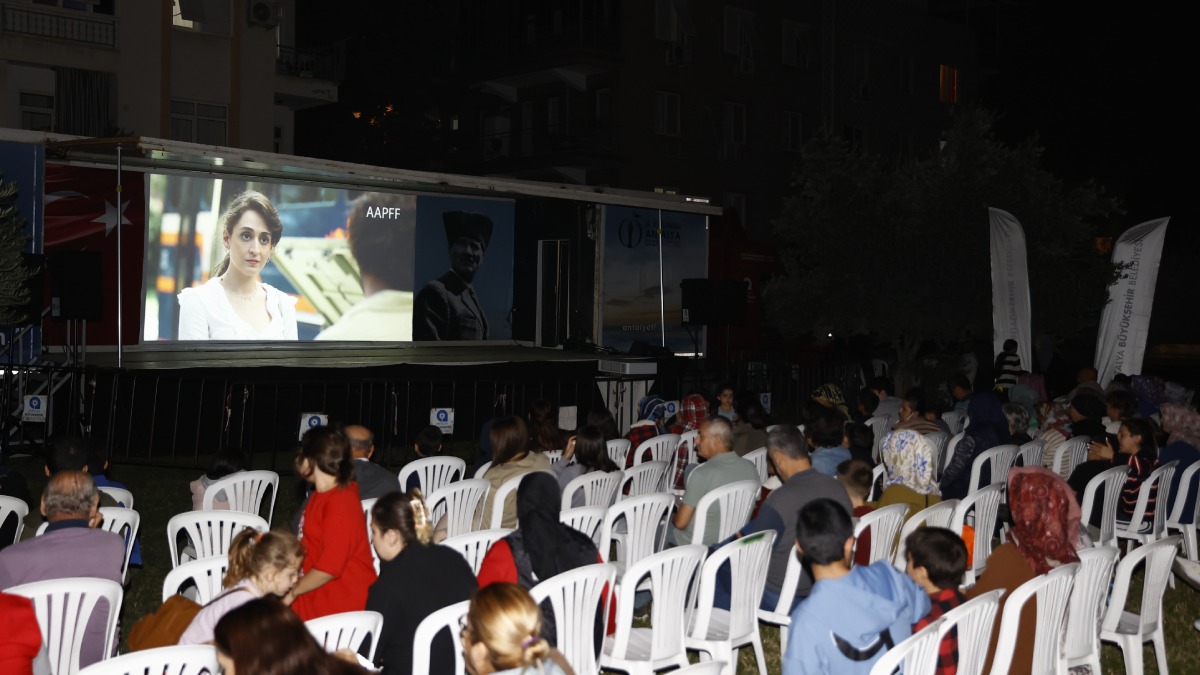 Altın Portakal’da “Gezen Sinema” heyecanı başladı