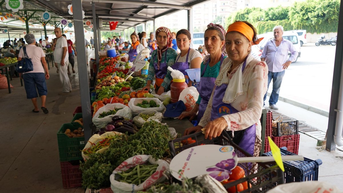 Emekli ve işsizler ekonomide karamsar: Kadınlar daha zor geçiniyor