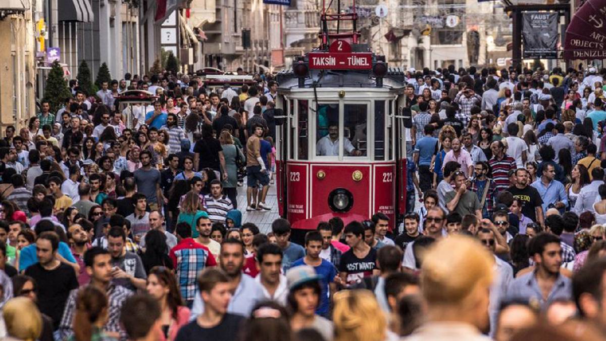 Statista verileri Türkiye’nin duygu grafiğini ortaya koydu: Son on yılda yaşam memnuniyeti hızla düştü