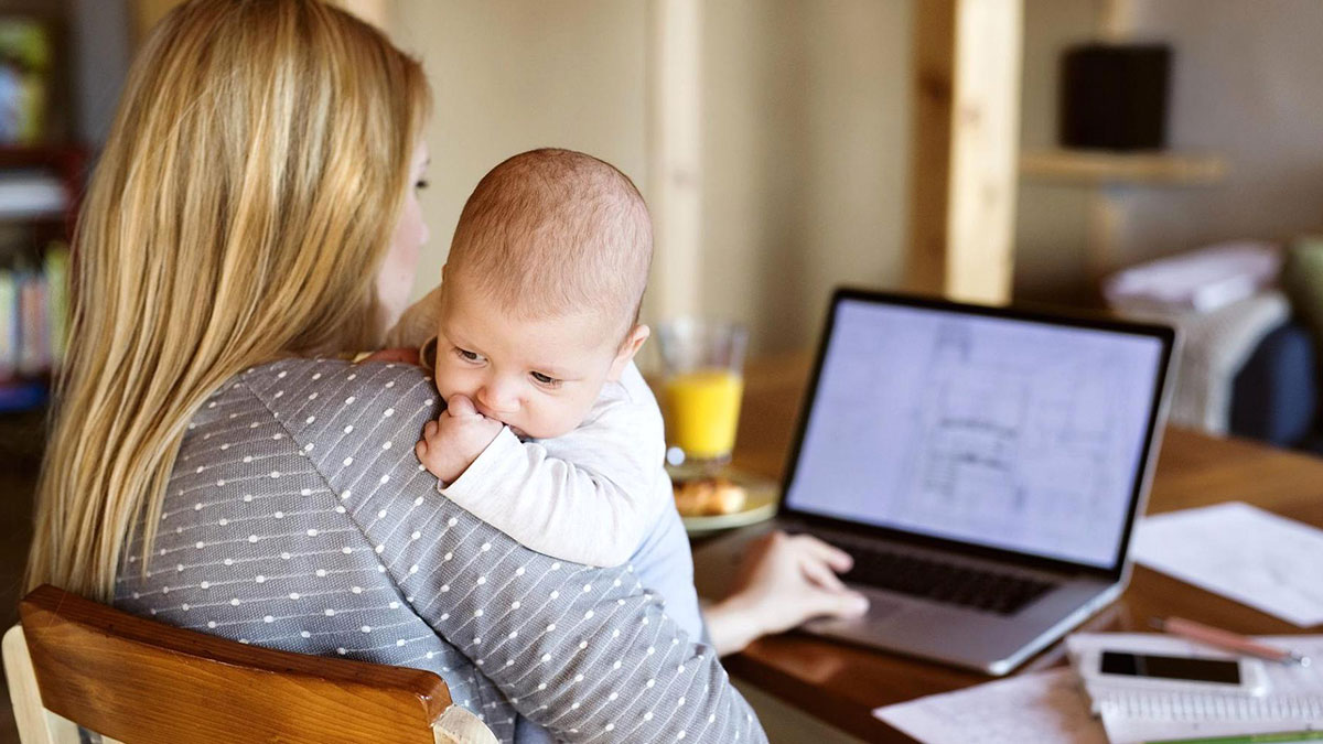İşçi annelere memur gibi uzun süt izni, babalara da 15 gün tatil!