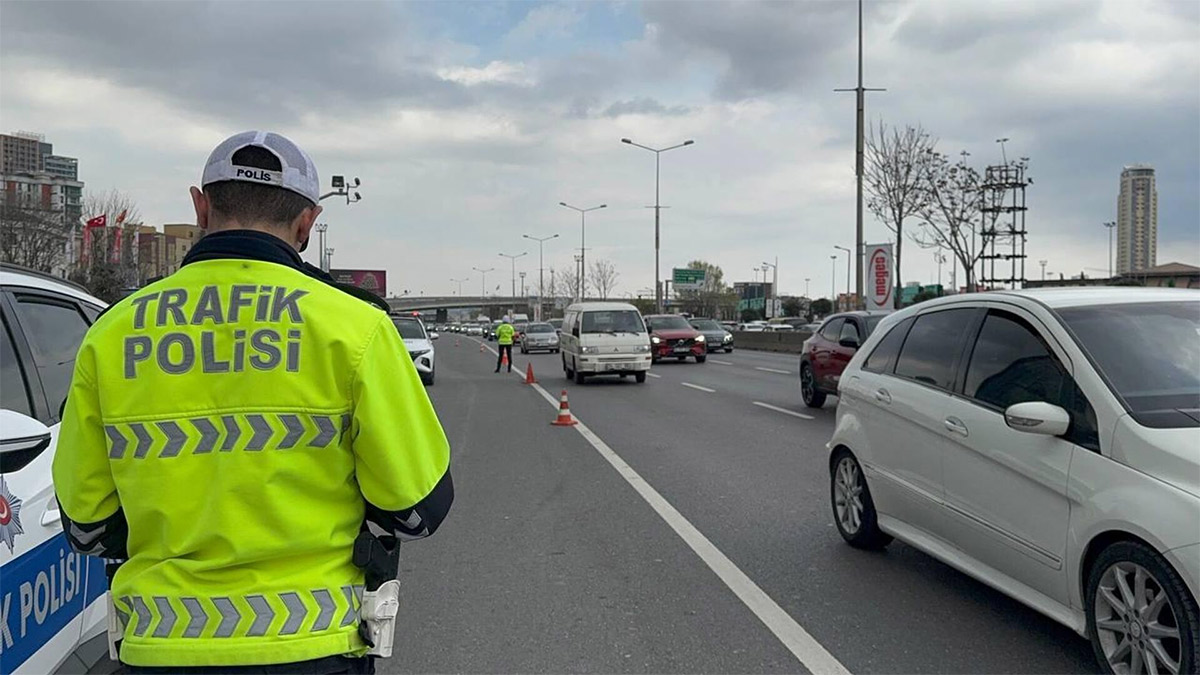 Mahkemeden emsal karar: Her polis trafik cezası kesemeyecek