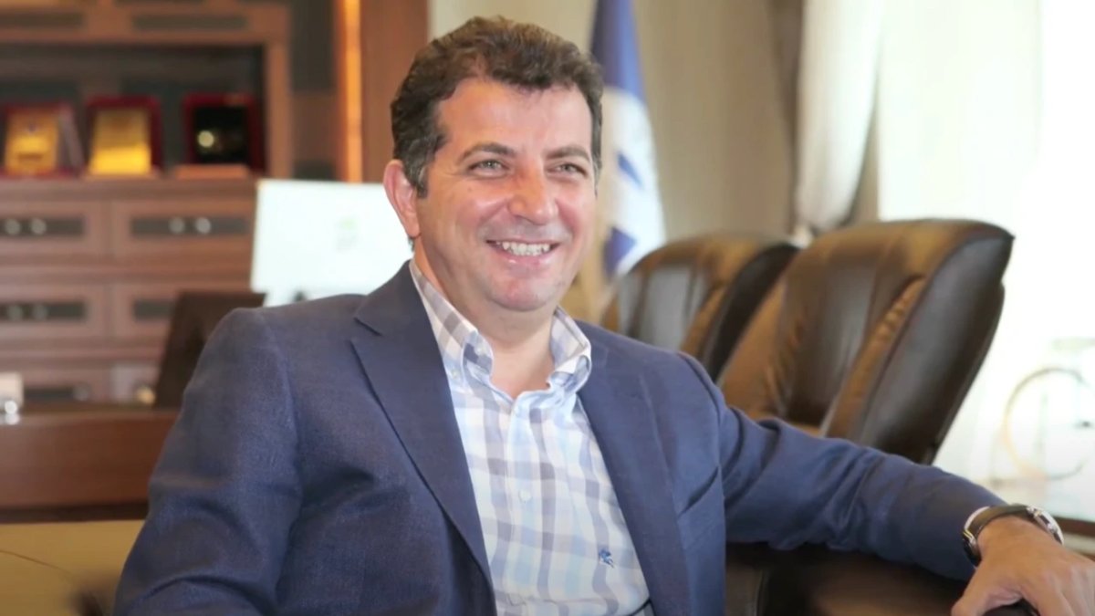 Eski THK Üniversitesi Rektörü Ünsal Ban hakkında yakalama kararı