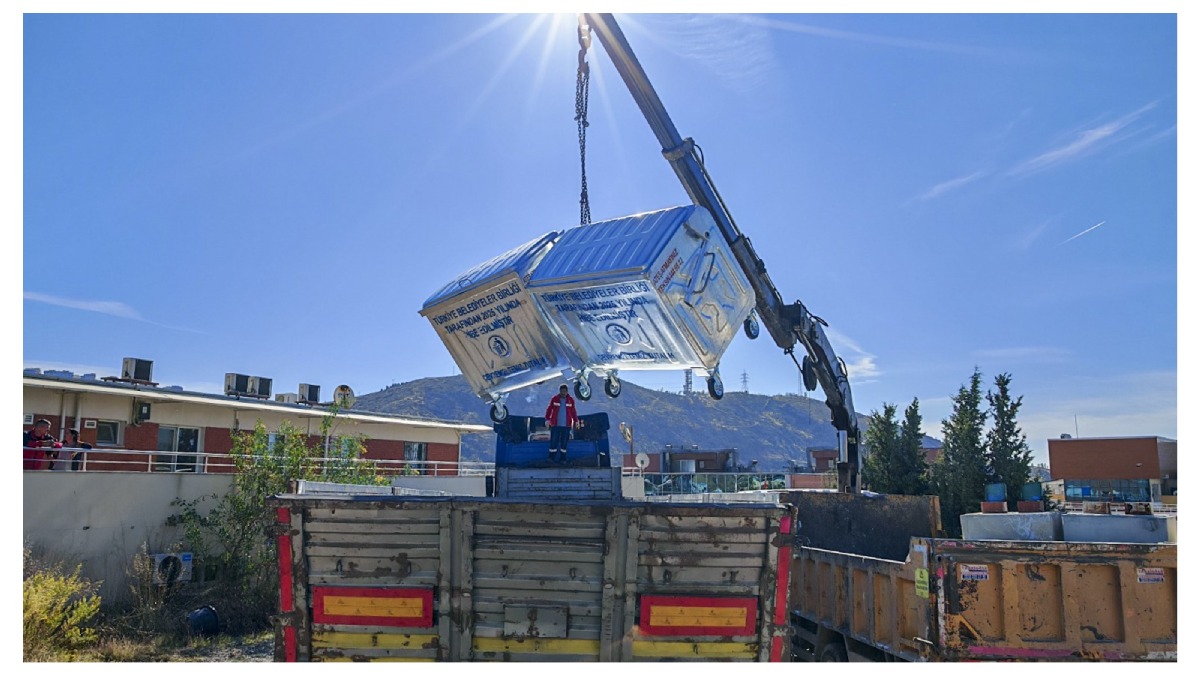 Karşıyaka’da temizlik seferberliği