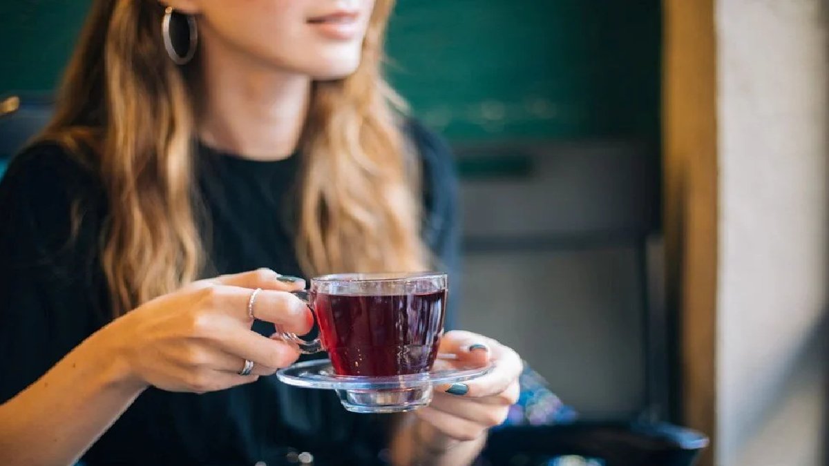 Türkler onsuz yapamıyor, zararını gözden kaçırıyor! İşte çayın fark edilmeyen zararı…