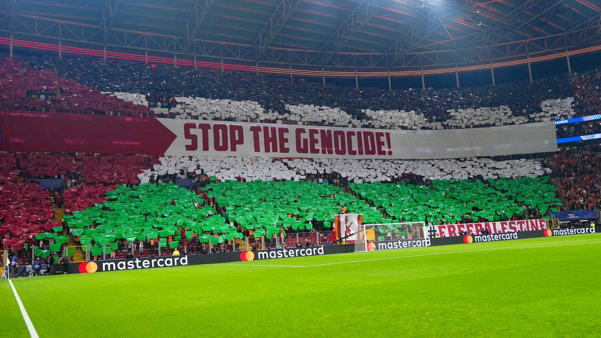 Galatasaray taraftarından Filistin koreografisi