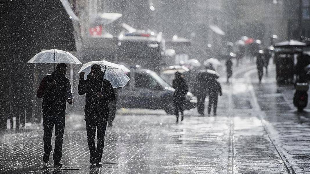 Meteoroloji'den 7 il için sarı kodlu alarm: Marmara ve Ege'de sel tehlikesi