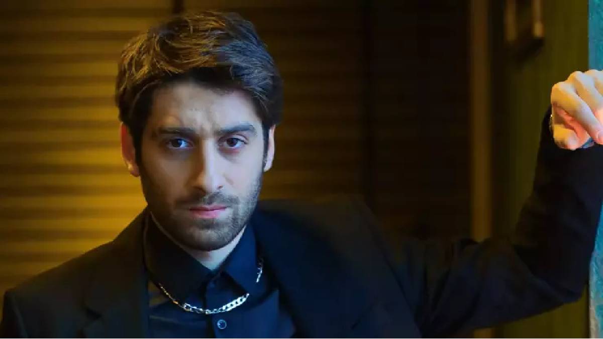 Başarılı oyuncudan üzen haber: Küçük kızı 4 gündür yoğun bakımda savaşıyor!