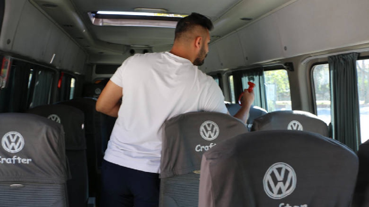 UKOME ekipleri servis araçlarını inceliyor