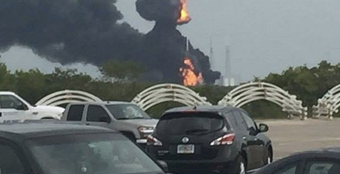 ABD'nin Florida eyaletinde roket fırlatma girişimi sırasında patlama