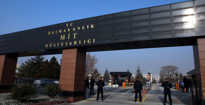 MİT'te görevli 3 kişi FETÖ soruşturması kapsamında tutuklandı - Gündem haberleri