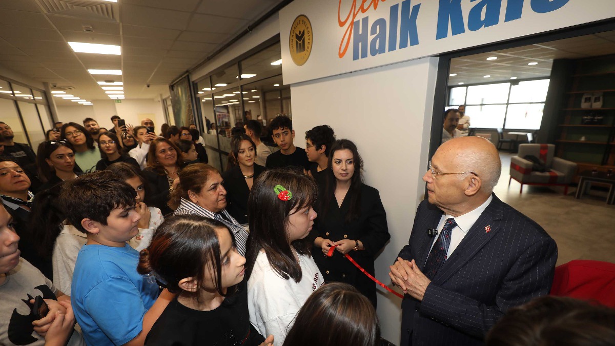 Başkan Yaşar'dan öğrencilere jest! Yeni Halk Kafe Cumhuriyet Akademisi'nde açıldı: Çay 5, Kahve 50 TL olarak satışa sunulacak