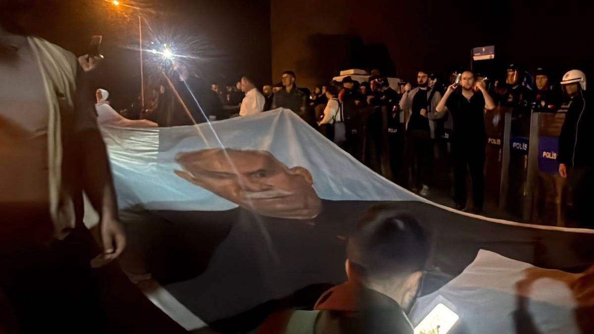 Diyarbakır’da "Öcalan’a özgürlük" yürüyüşünde 6 kişiye tutuklama