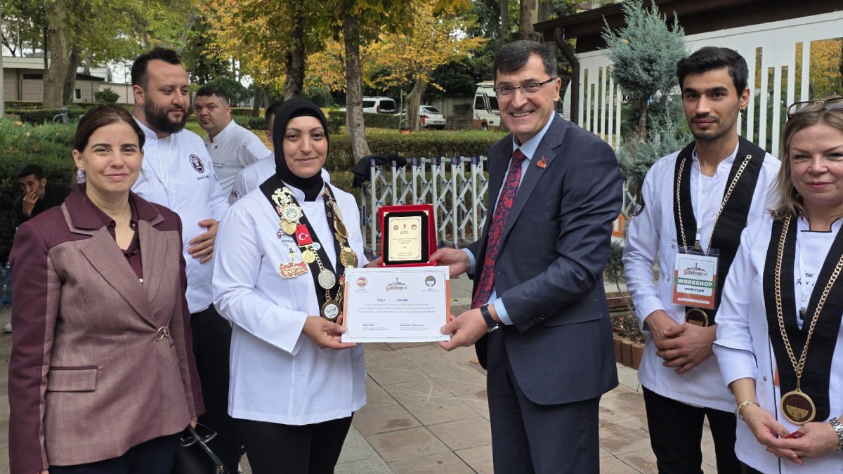Belediye Başkanı Eyüp Kahveci Ankara Gastrofest’te şefleri yalnız bırakmadı