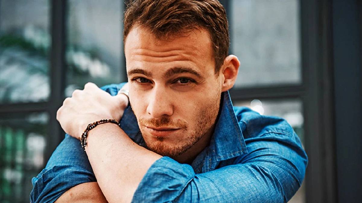 Kerem Bürsin kalbini boş bırakmıyor! Sosyetik güzelden fenomen güzele: Yeni aşkı bakın kim çıktı?