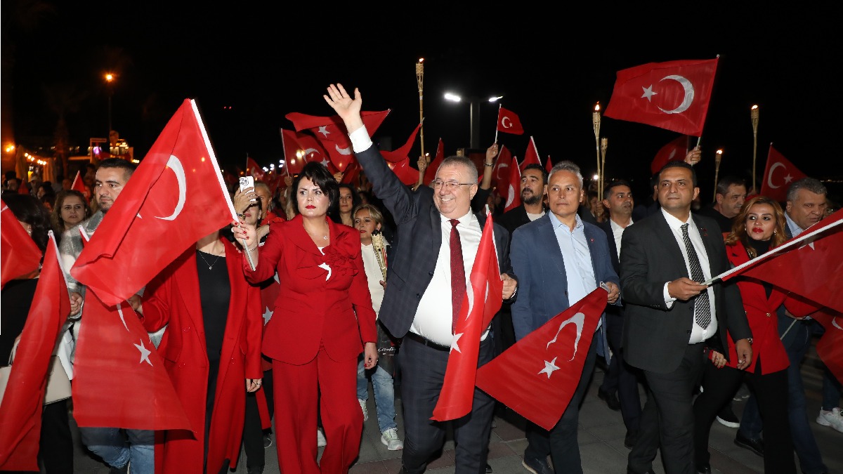 Edremit’te Cumhuriyet Bayramı büyük bir coşkuyla kutlanacak
