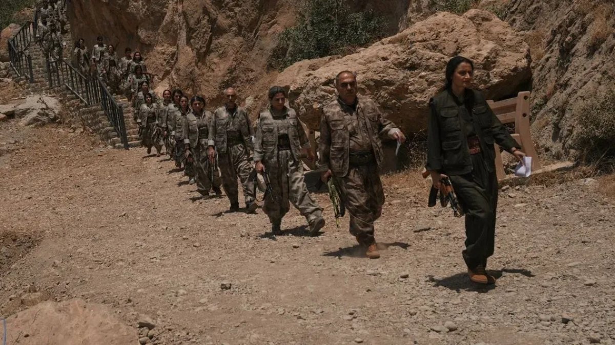 PKK: Yarın 'tarihi bir adım’ atacağız, süreci pratiğe dökmenin ilk aşaması