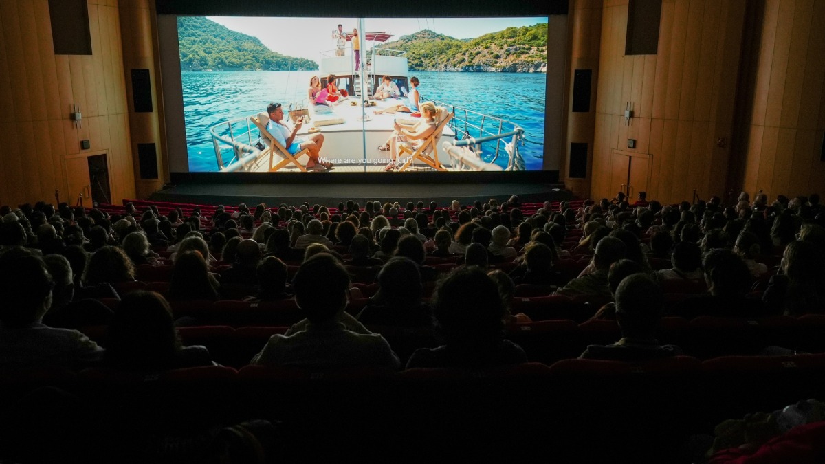 ‘Gelin Takımı 2’ ekibiyle birlikte seyirci karşısındaydı