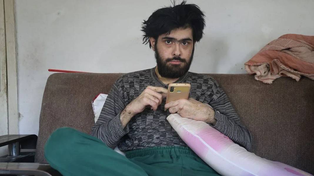 Deprem sonrası sanal dünyaya sığınmıştı: 3 yıl sonra evden çıkan Barış Özbay'a anksiyete ve depresyon tanısı konuldu