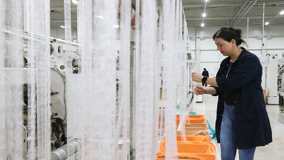 Denizden kilometrelerce uzakta ama denizlerin nabzını tutuyor! Türkiye’nin yeni üretim üssü oldu: Avrupa'ya balık ağı gönderiyor