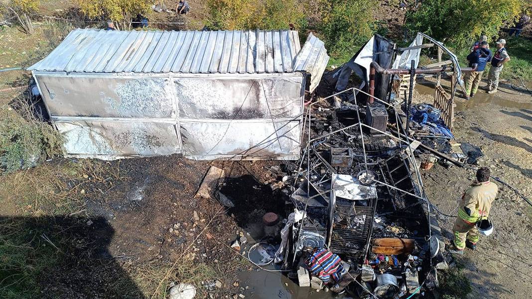 Hatay'da konteyner yangını: 1 yaşındaki bebek hayatını kaybetti