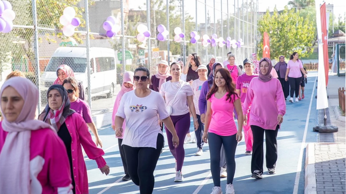 Seyhan Belediyesinden erken teşhis için farkındalık yürüyüşü