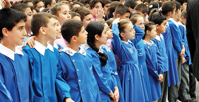 Okula başlamanın bedeli en az 300 TL