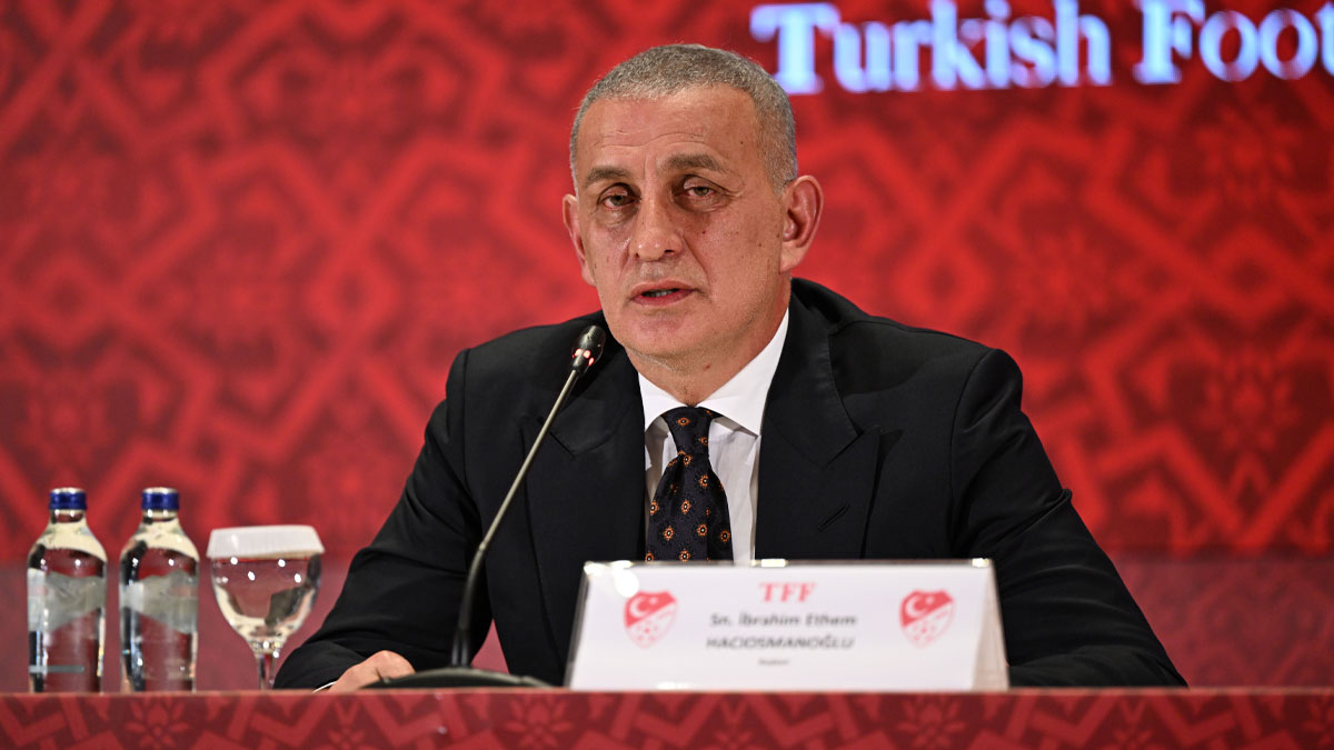 Çürümenin resmi...  Federasyon başkanı futbolda tarihi skandalı afişe etti