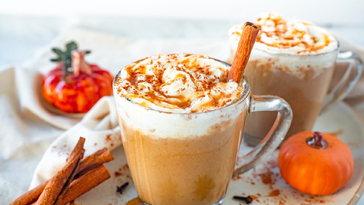 Sonbahar klasiği evinizde! Tam kıvamında pumpkin spice latte tarifi