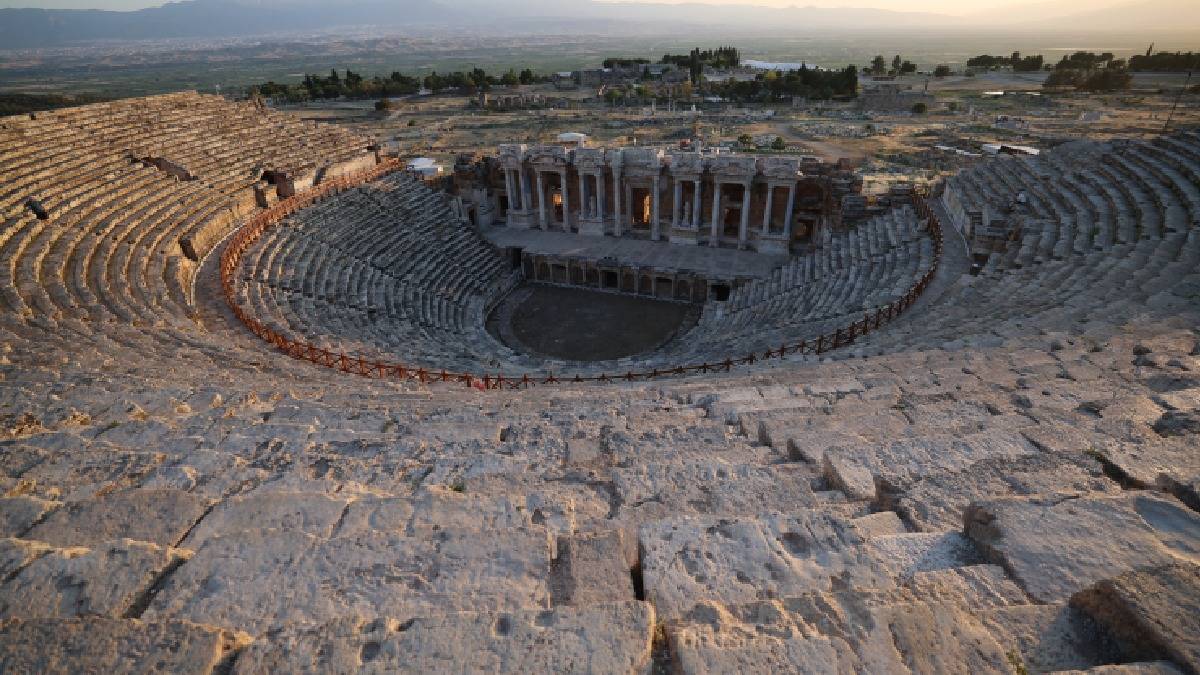 Merkezefendili kadınlara Cumhuriyet Bayramı hediyesi: Pamukkale ve Kaklık Mağarası gezisi düzenlenecek