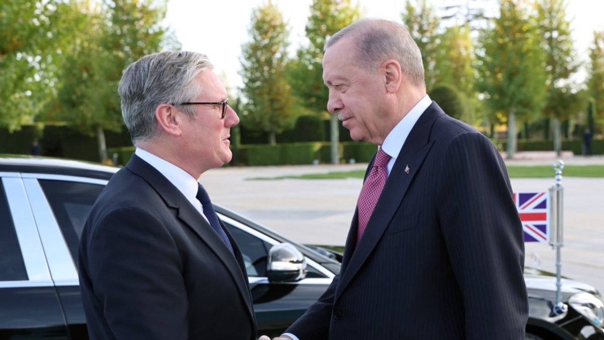 İngiltere Başbakanı Starmer, Ankara'da: Erdoğan resmi törenle karşıladı