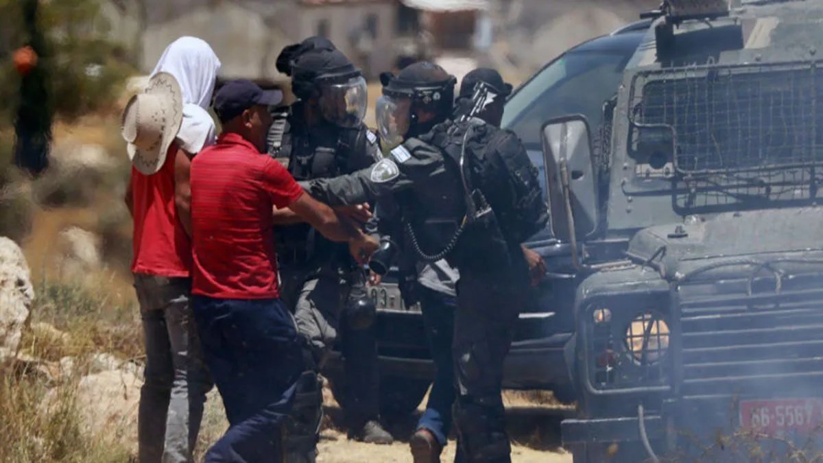 İsrail'in Batı Şeria baskınında 3 Filistinli genç yaşamını yitirdi