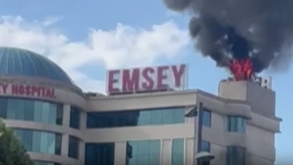 Pendik'te hastane yangını