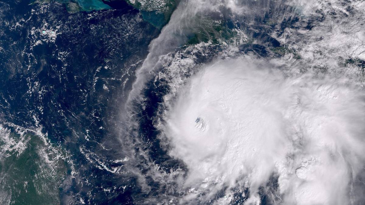 Jamaika kırmızı alarmda: Yüzyılın fırtınası Melissa geliyor