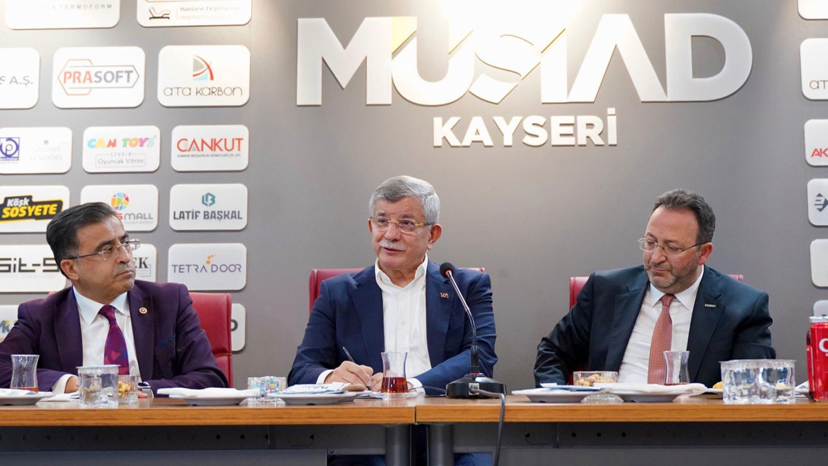 Davutoğlu'ndan MÜSİAD Kayseri Şubesi’ne ziyaret