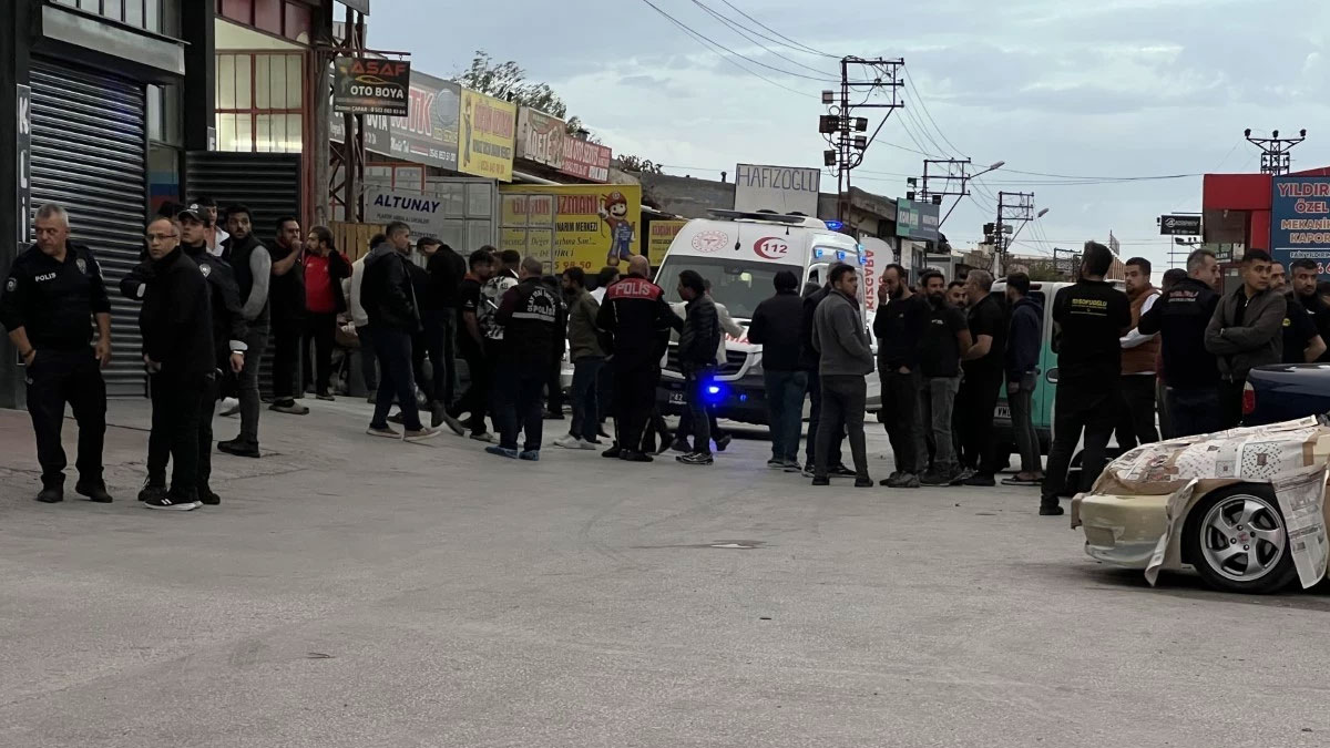 İş yerinde tüfekli saldırı: 12 kişiyi yaralayan saldırgan firar etti