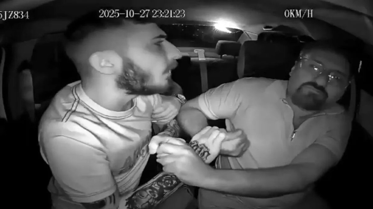 İzmir'de taksi şoförünü darp etti! Saldırgan tutuklandı: O anlar kameraya yansıdı