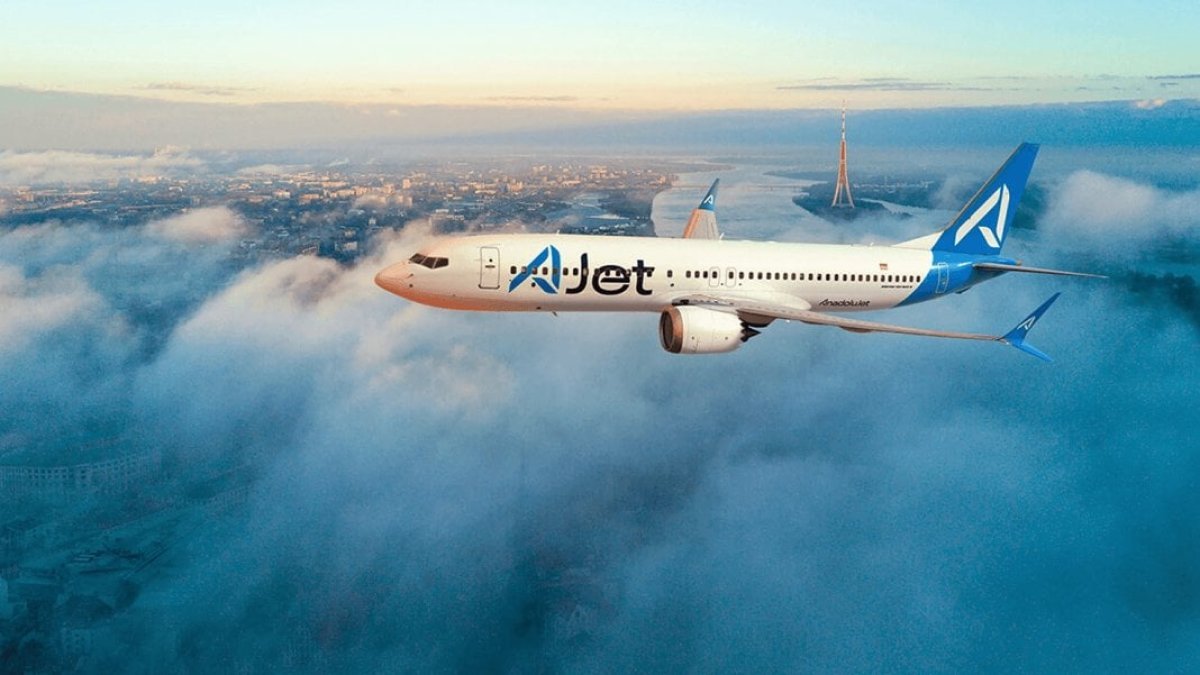 AJet’ten Cumhuriyet Bayramı jesti! Yurt içi uçuşlarda yüzde 29 indirim kampanyası başladı