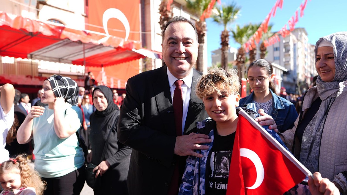 Cumhuriyet’in 102’nci Manisa’da coşkuyla kutlandı