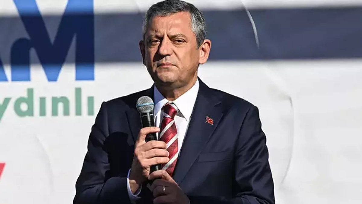 Özel'den Cumhuriyet Bayramı kutlaması: Her şeyi Cumhuriyet'e borçluyuz