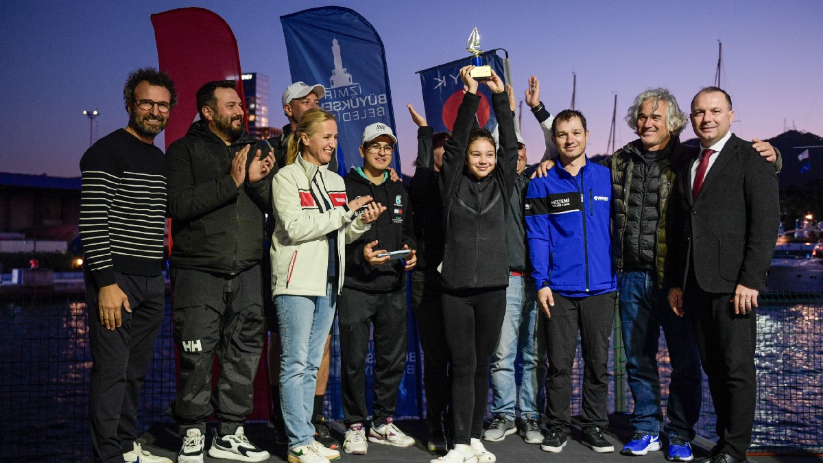 Cumhuriyet Kupası Yat Yarışları'nda ödüller sahiplerini buldu