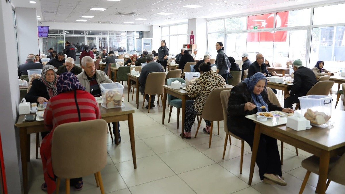 Geleneksel Cumhuriyet Yemeği’nde birlik ve dayanışma mesajı